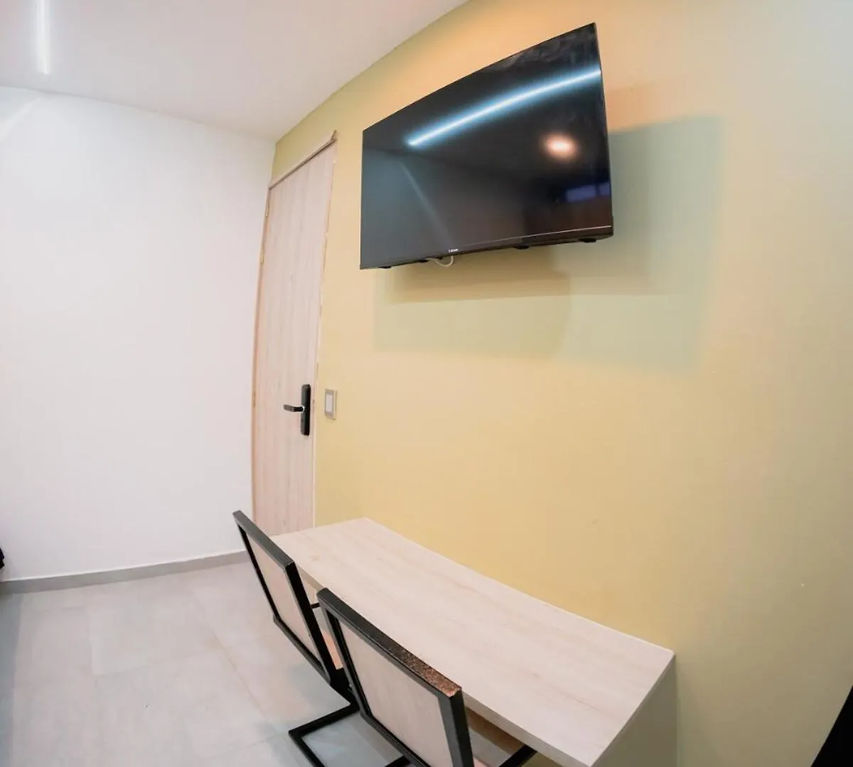 Live The Comuna 13 Experience In Medellin Int 304 Apartment